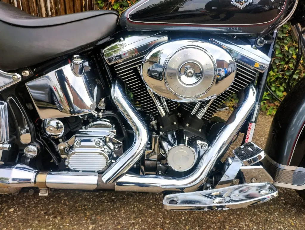 Harley Davidson FLSTC Heritage Softtail Classic (16).webp