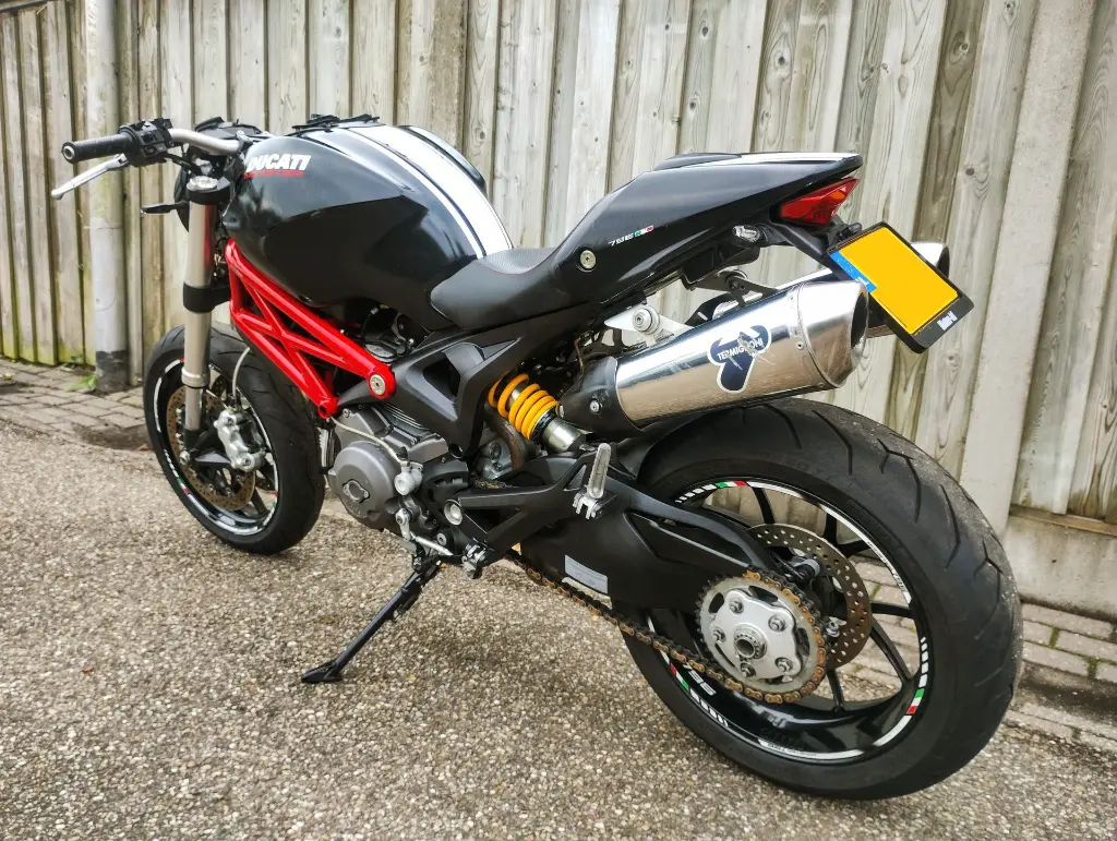 DUCATI Monster 796 (4).webp