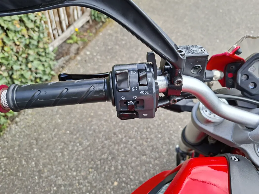 Ducati Monster 696 (26).webp