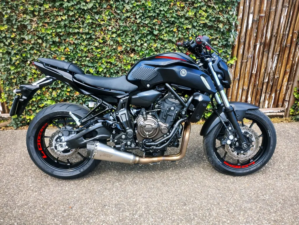 YAMAHA MT-07 (15).webp
