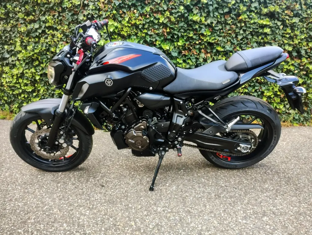 YAMAHA MT-07 (6).webp
