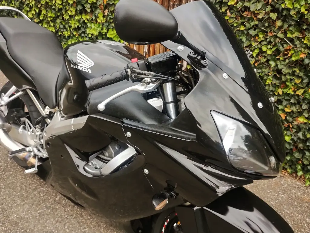 HONDA CBR 600F (16).webp