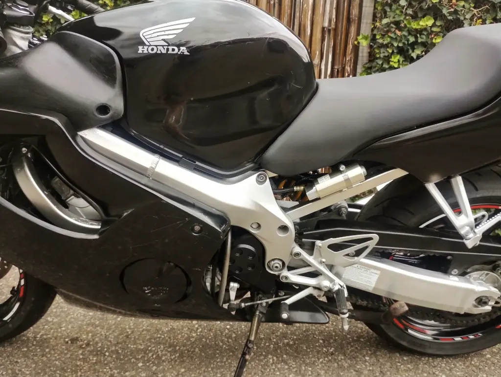 HONDA CBR 600F (12).webp