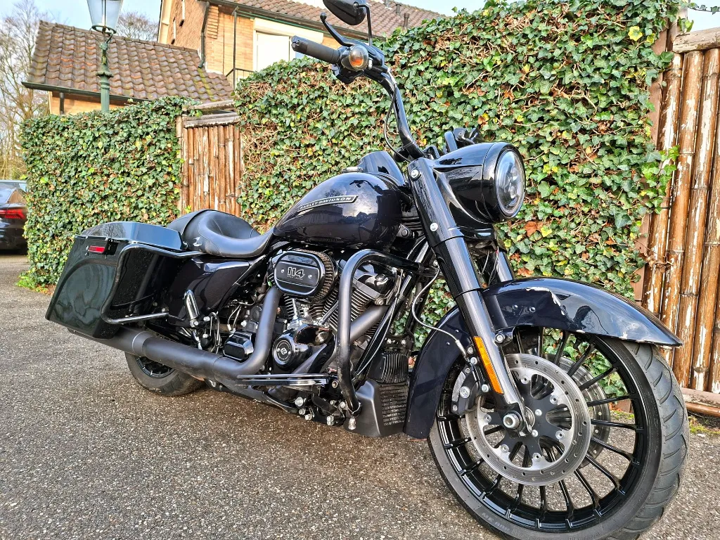 Harley Davidson 114 FLHRXS Road King Special (9).webp