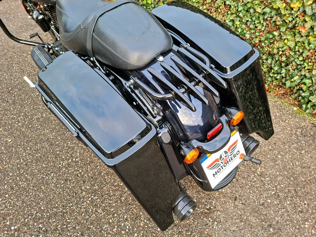 Harley Davidson 114 FLHRXS Road King Special (7).webp