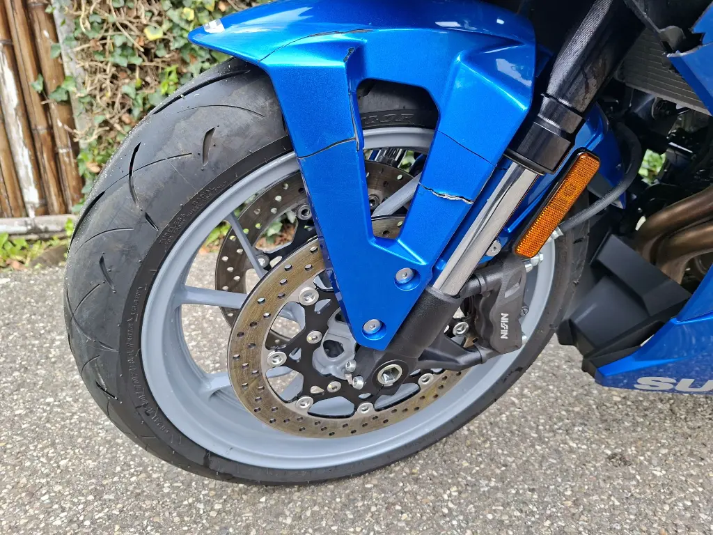 SUZUKI GSX-8R (10).webp
