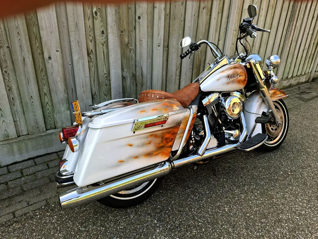 HARLEY DVIDSON 96 FLHX Street Glide (4).webp