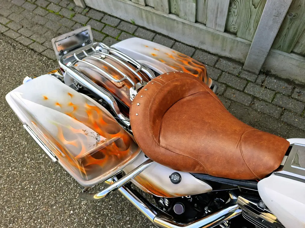 HARLEY DVIDSON 96 FLHX Street Glide (7).webp