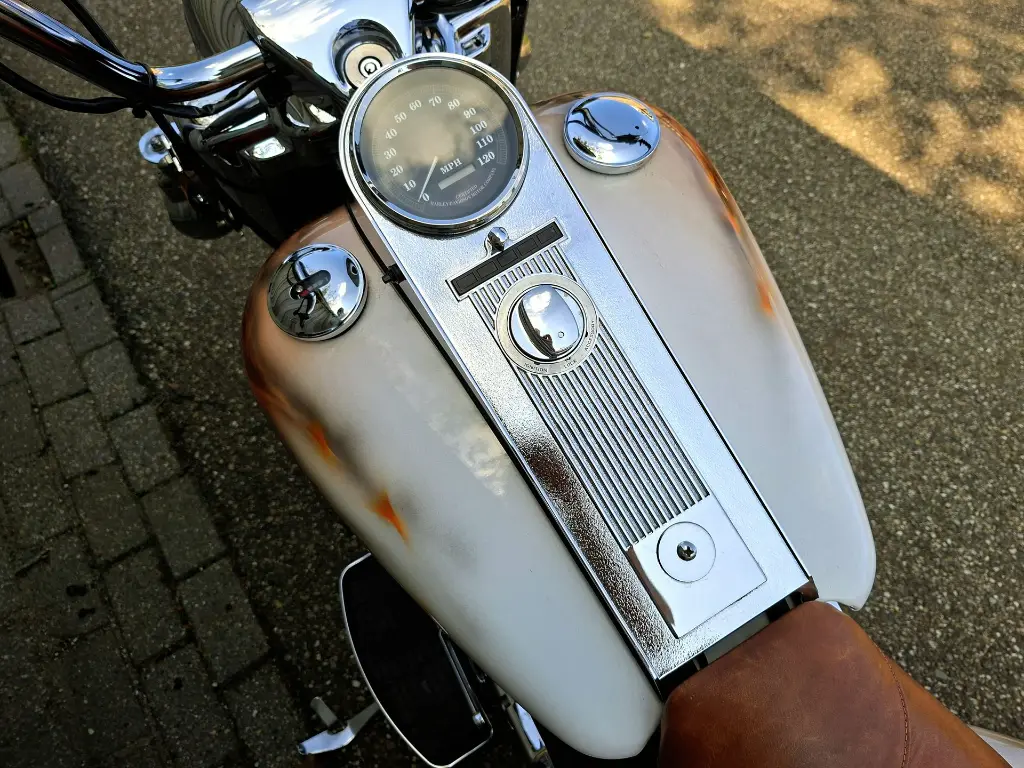 HARLEY DVIDSON 96 FLHX Street Glide (12).webp