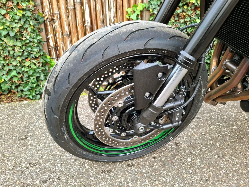 KAWASAKI Z900 (4).webp