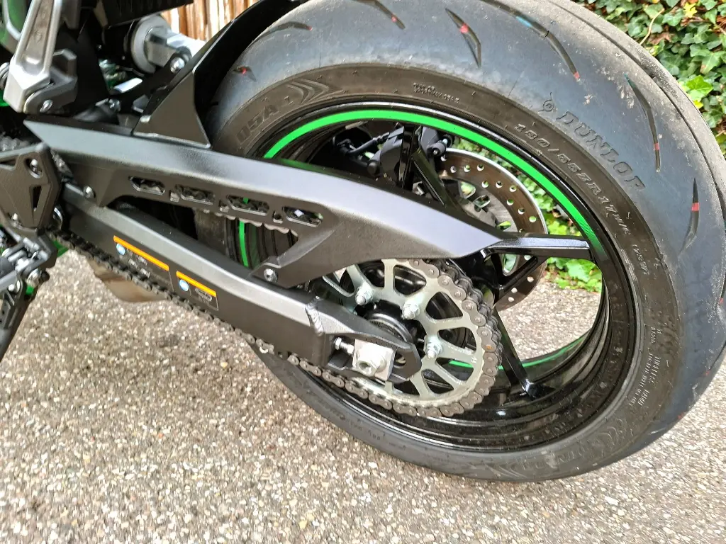 KAWASAKI Z900 (10).webp