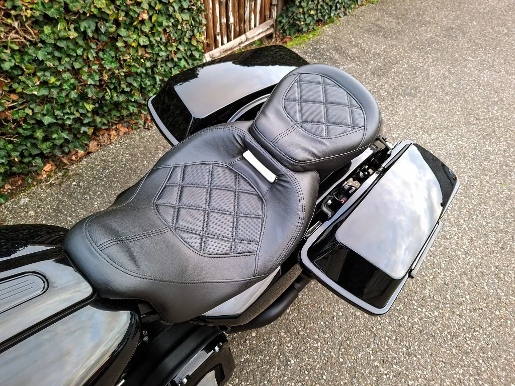 Harley Davidson Tour 96 FLHX Street Glide (17).webp