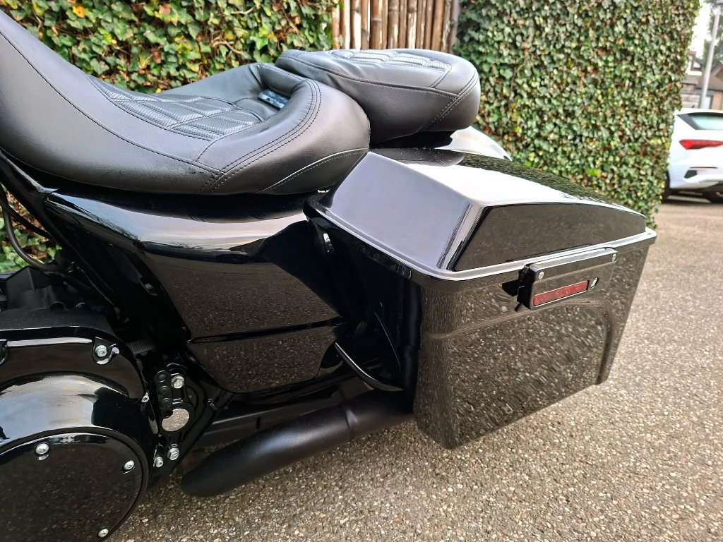 Harley Davidson Tour 96 FLHX Street Glide (10).webp