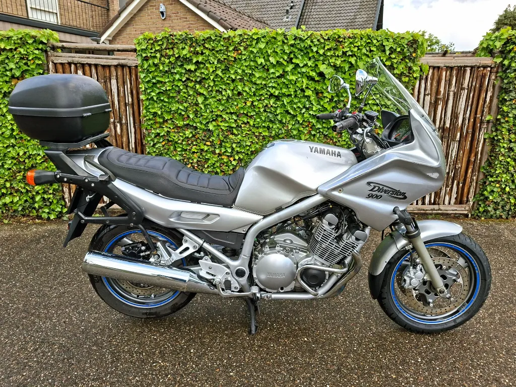 YAMAHA XJ 900 S DIVERSION (2).webp