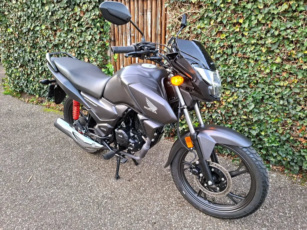 Honda Tour CB 125 F (9).webp