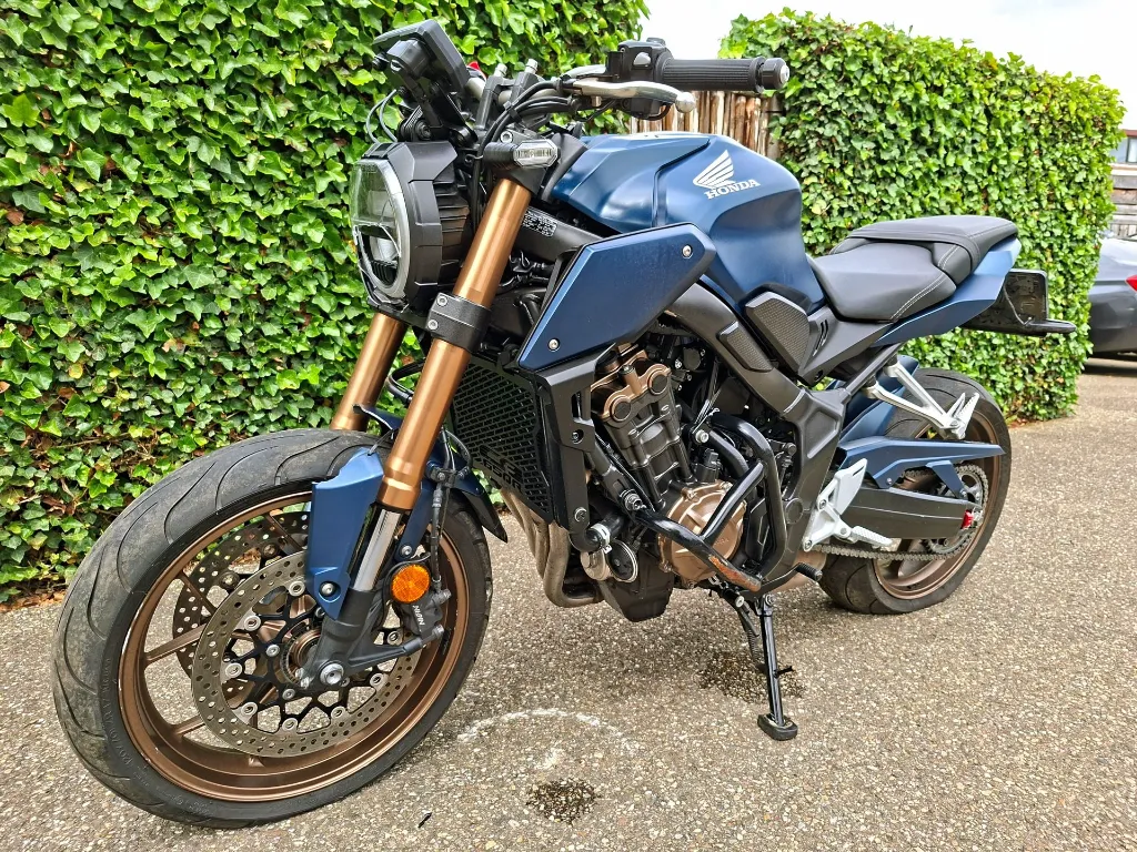 Honda cb650R (3).webp