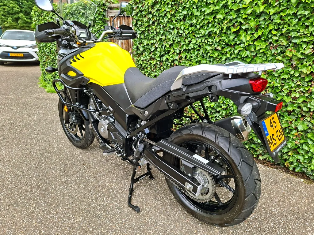 Suzuki DL650 V-Strom (8).webp
