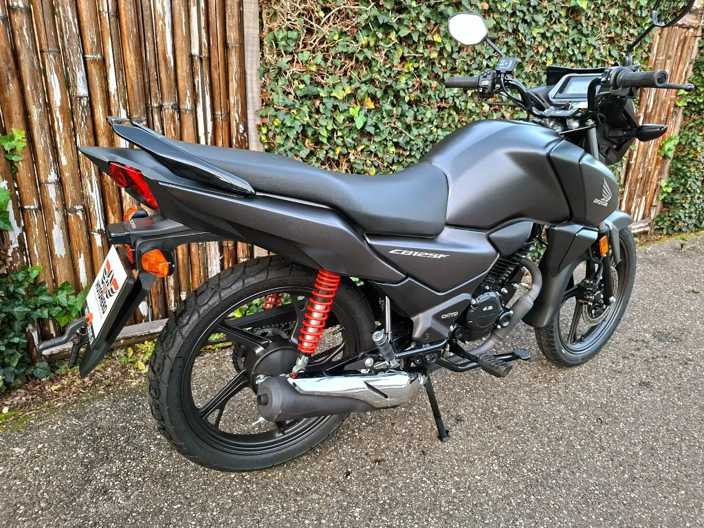 Honda Tour CB 125 F (25).webp