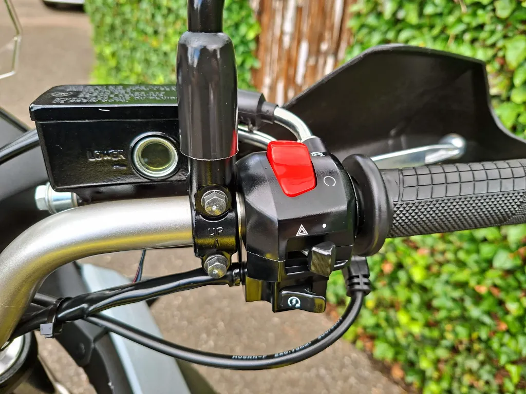 Suzuki DL650 V-Strom (13).webp