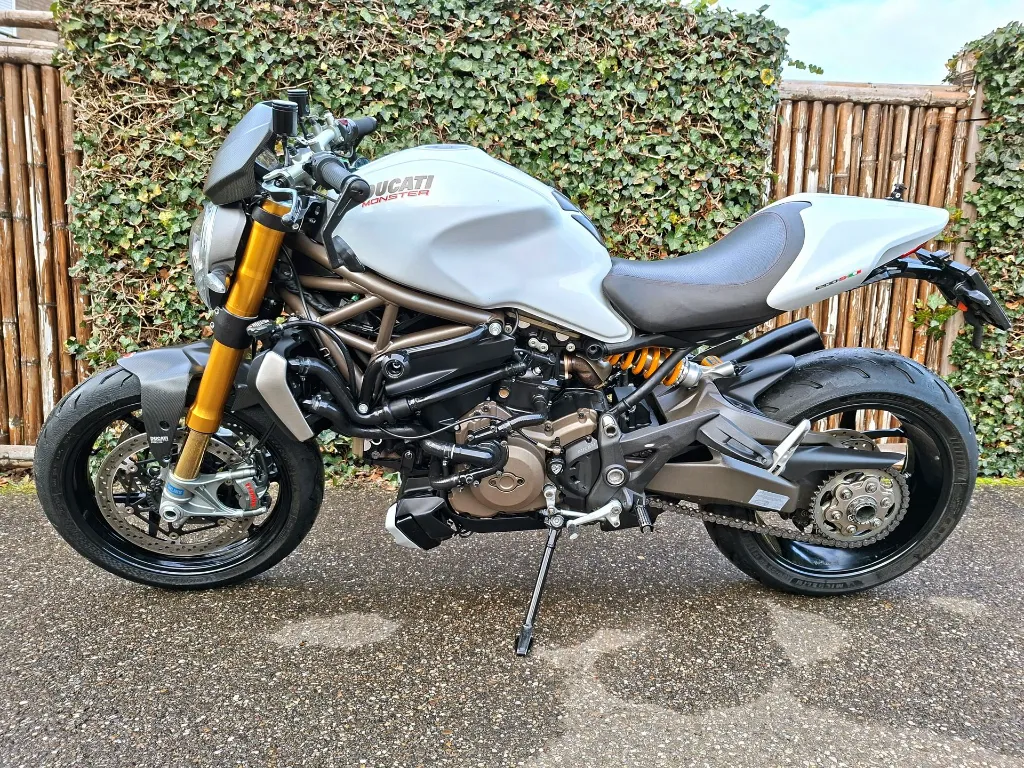 Ducati Monster 1200 S (3).webp
