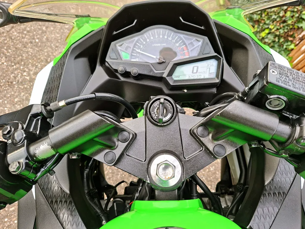KAWASAKI Ninja 300 Anniversary Edition (15).webp