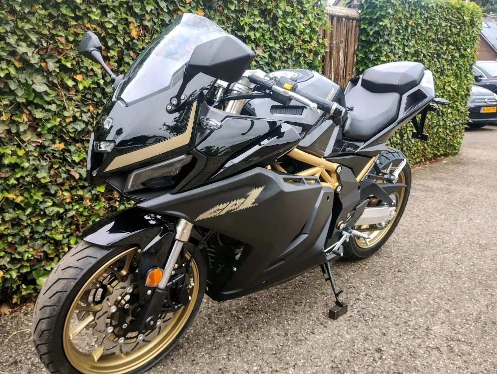 tr motor gp1 125CC (3).webp