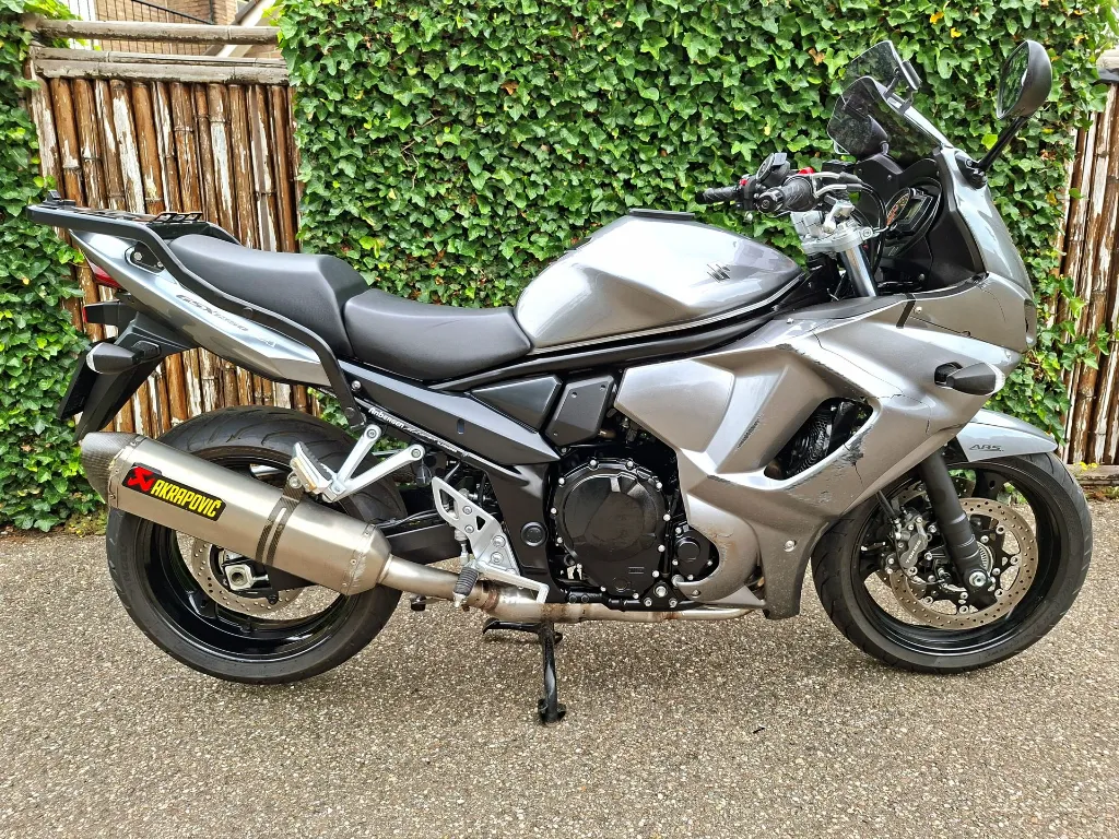 suzuki gsx 1250 f (2).webp