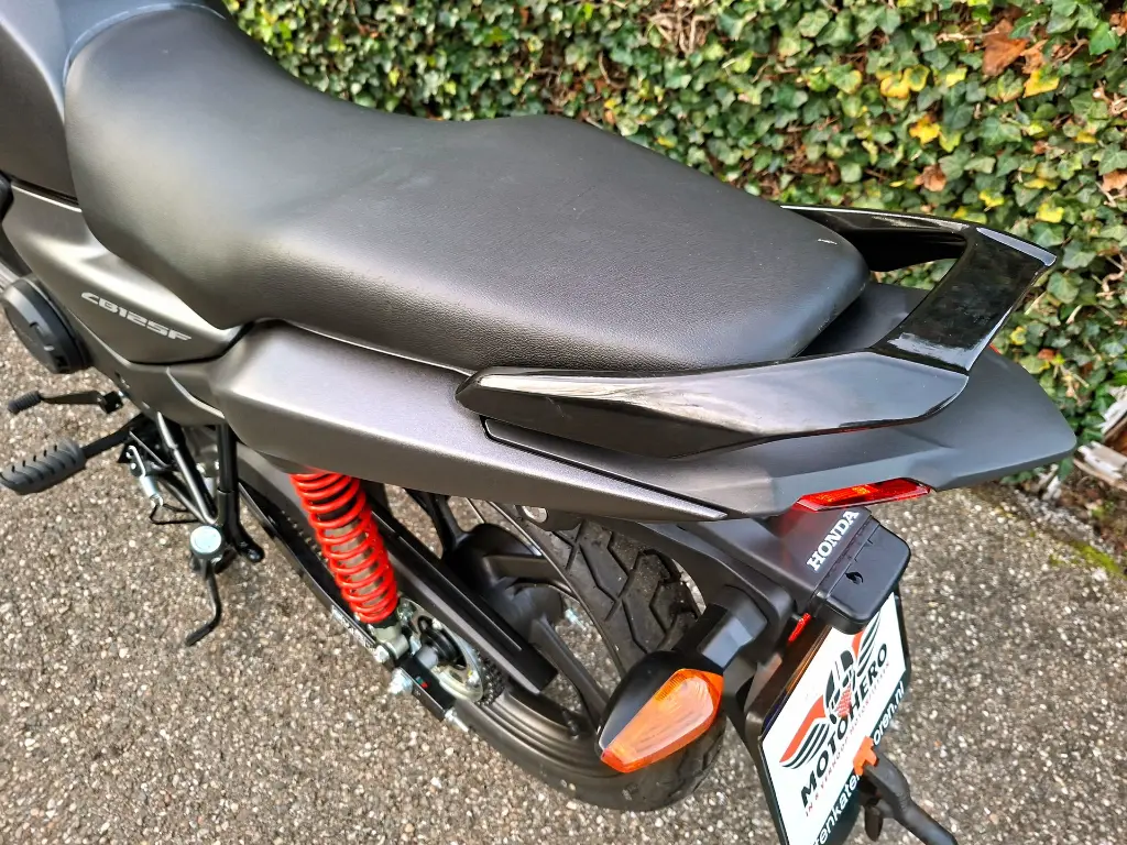 Honda Tour CB 125 F (21).webp