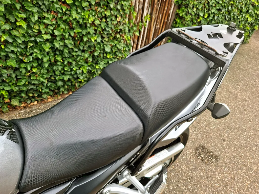 suzuki gsx 1250 f (20).webp
