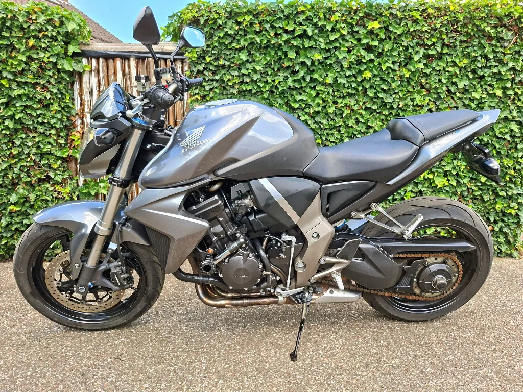 honda cb 1000 r (2).webp