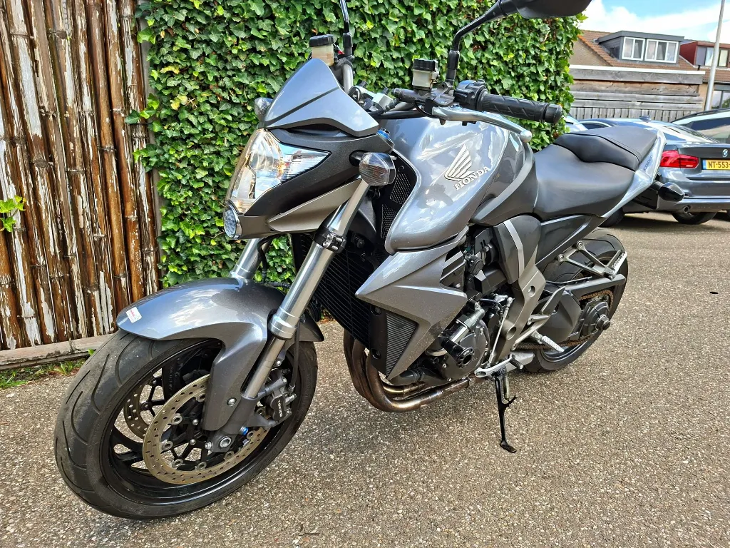honda cb 1000 r (3).webp