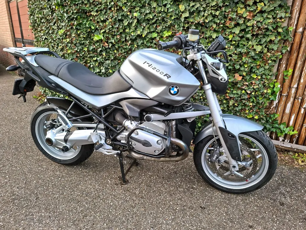 BMW R1200R (7).webp