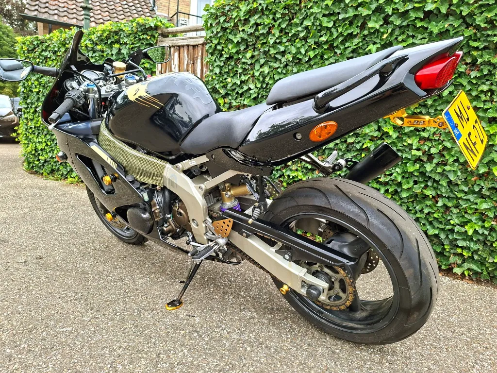 kawasaki zx6r (6).webp