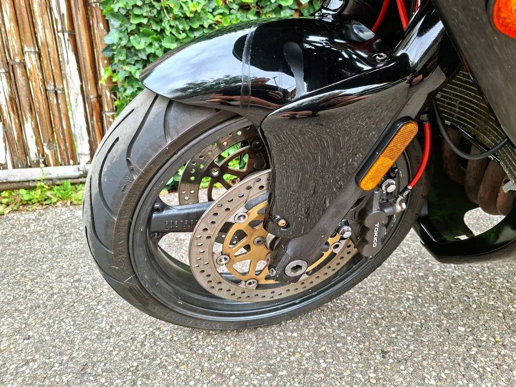 kawasaki zx6r (4).webp
