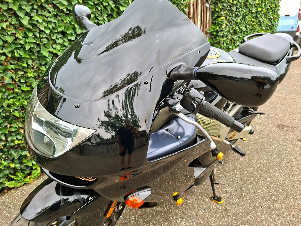 kawasaki zx6r (5).webp