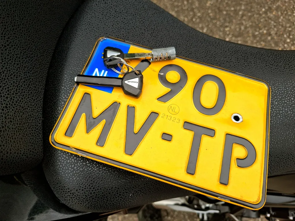 kawasaki-z650 (10).webp