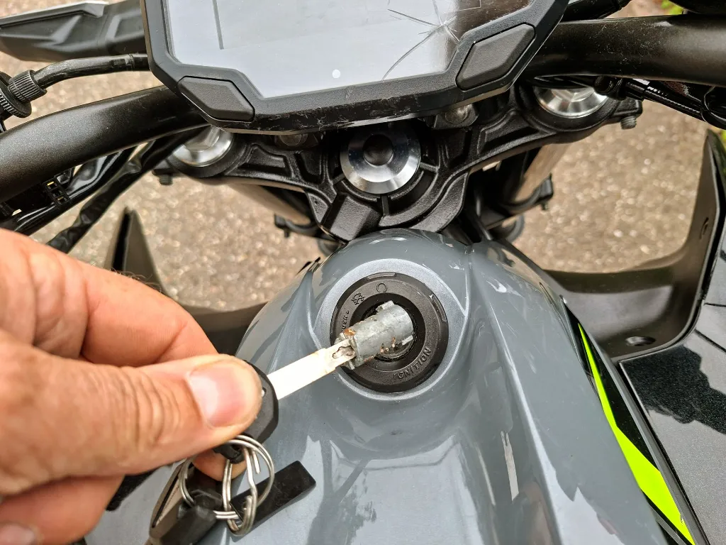 kawasaki-z650 (19).webp