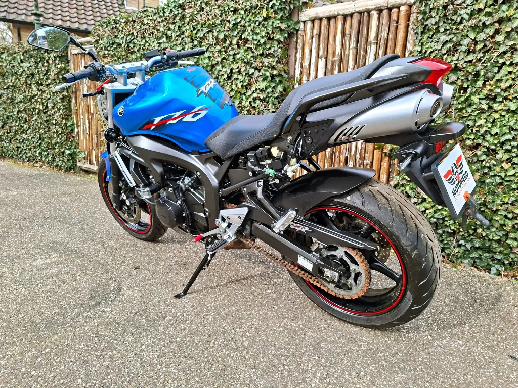 Yamaha FZ6 Fazer  (25).webp