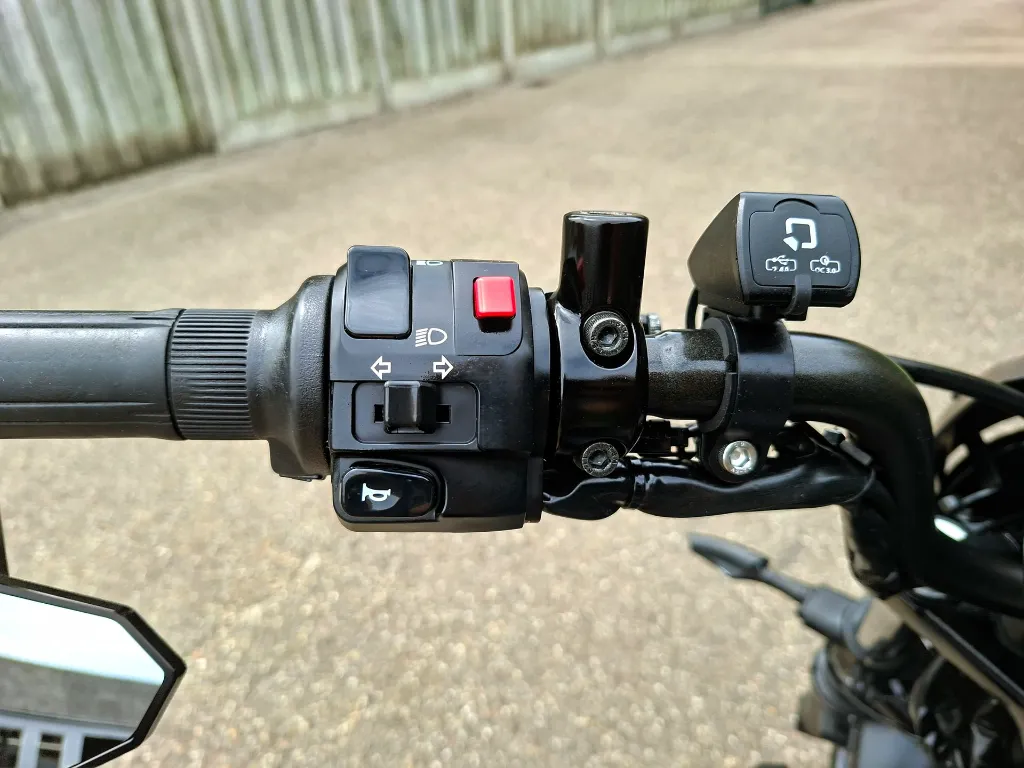 Kawasaki Vulkan S (5).webp
