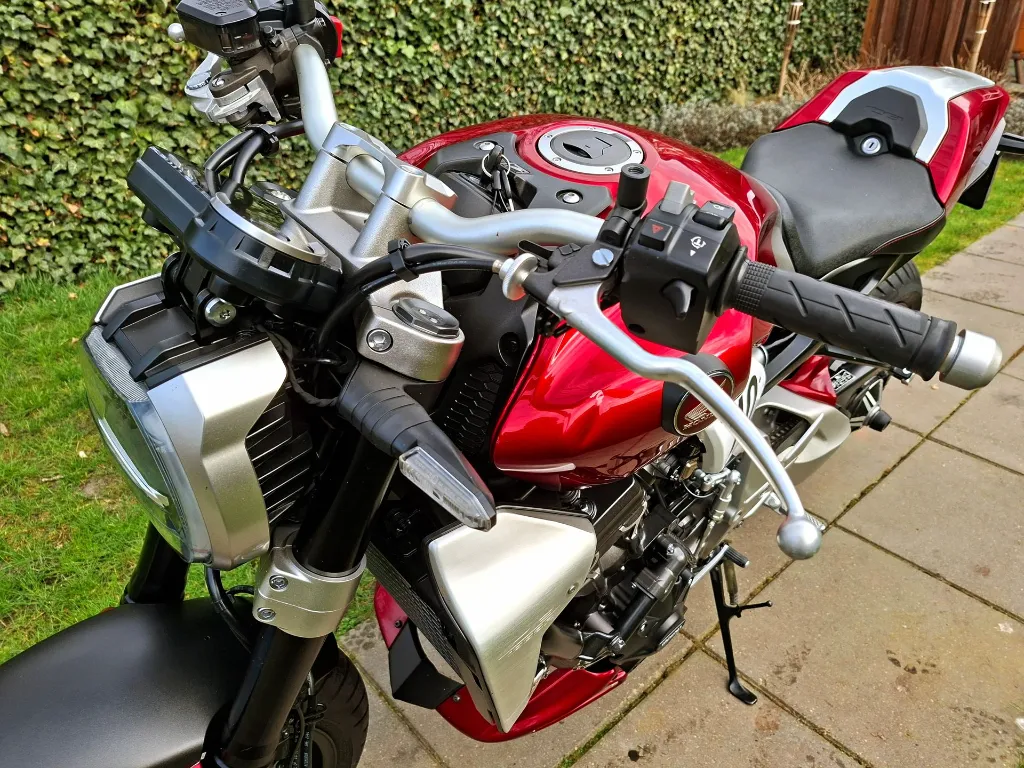 HONDA CB 1000 R (14).webp