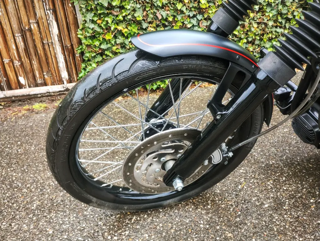 HARLY DAVIDSON BLACKLINE FXS 103 (18).webp