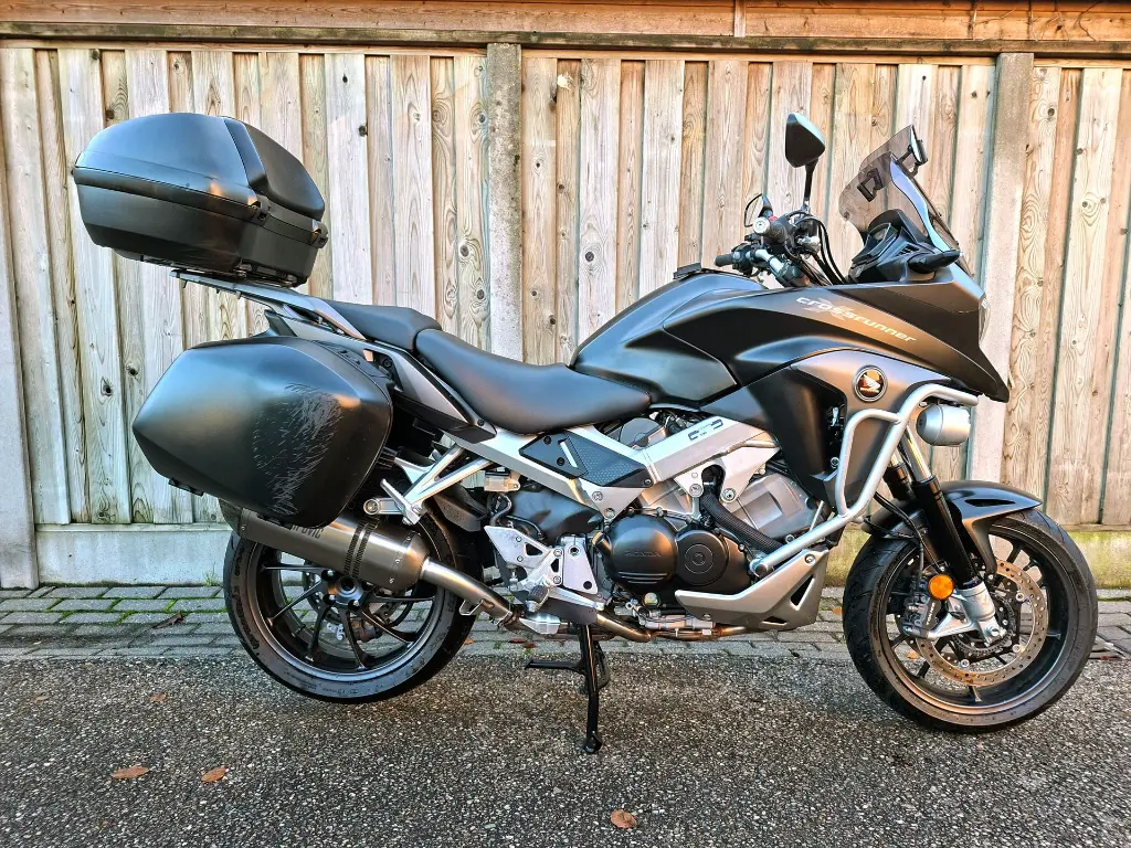 Honda All-Road VFR 800X Crossrunner C (13).webp