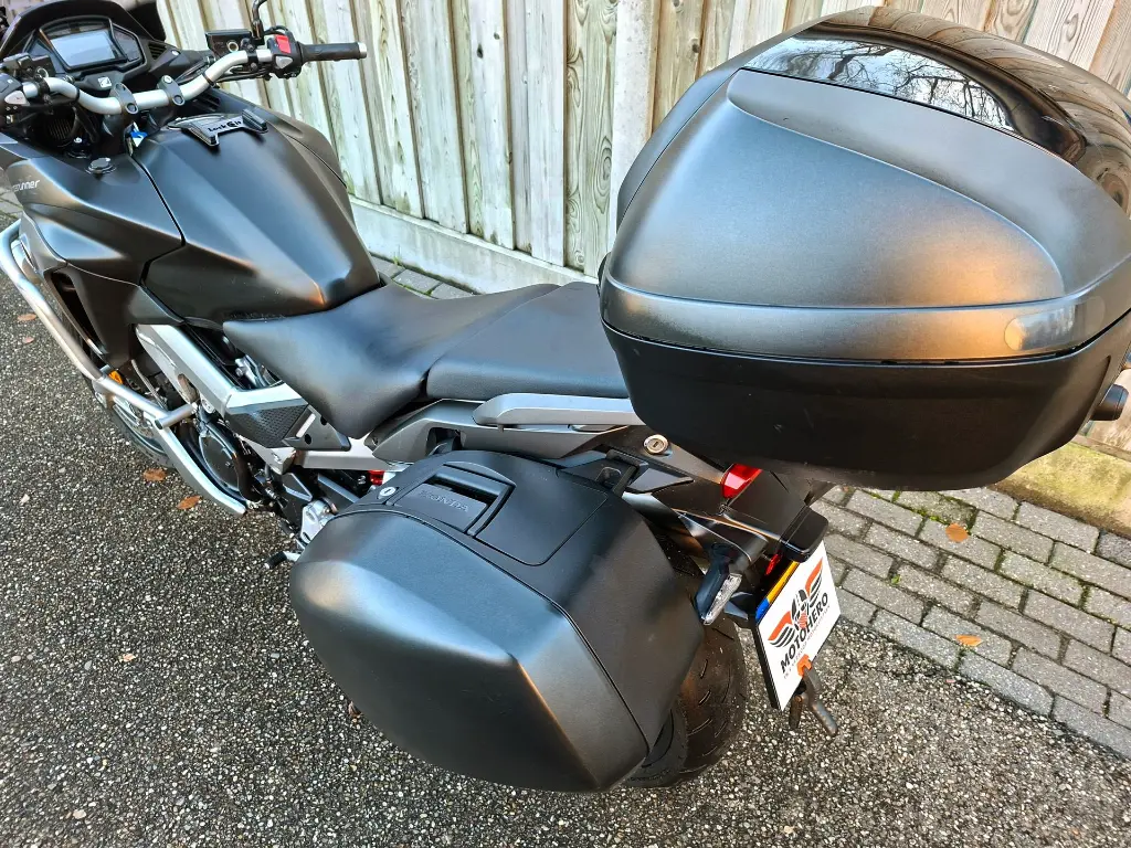 Honda All-Road VFR 800X Crossrunner C (10).webp