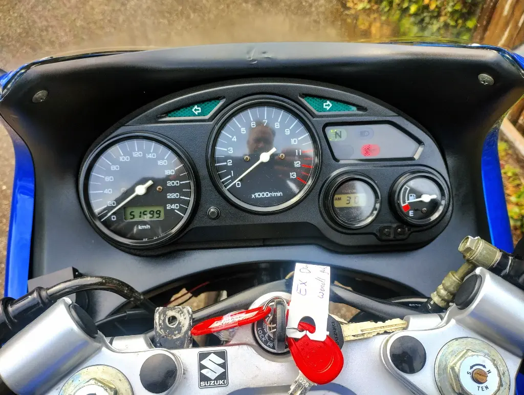Suzuki Tour GSX 600 F (8).webp