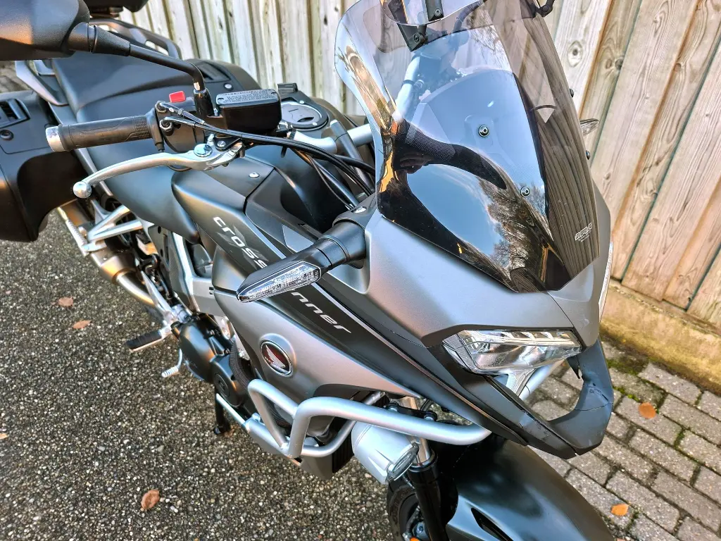 Honda All-Road VFR 800X Crossrunner C (3).webp