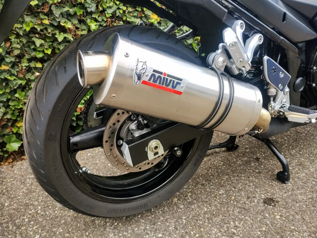 SUZUKI GSX 650 F  ABS (1).webp