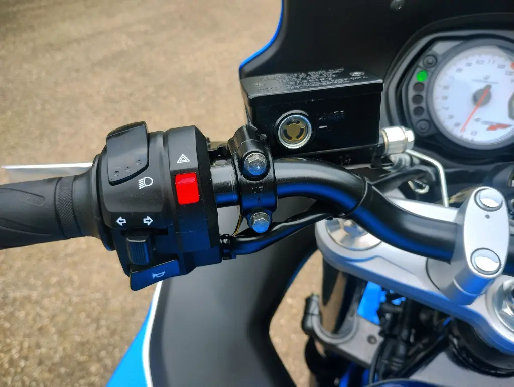 SUZUKI GSX 650 F  ABS (12).webp
