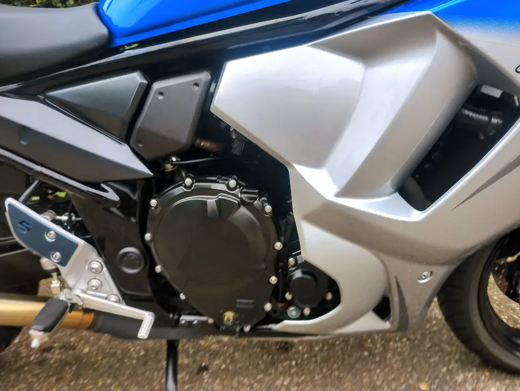 SUZUKI GSX 650 F  ABS (17).webp