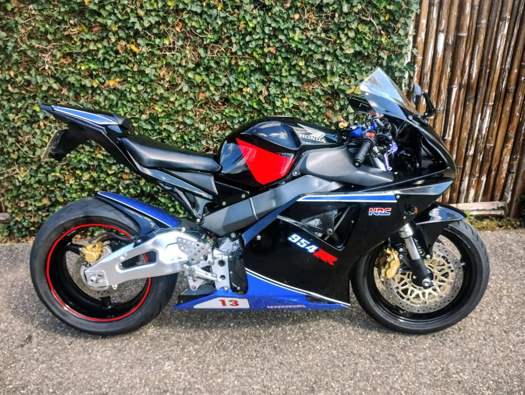 HONDA CBR 900RR Fireblade 