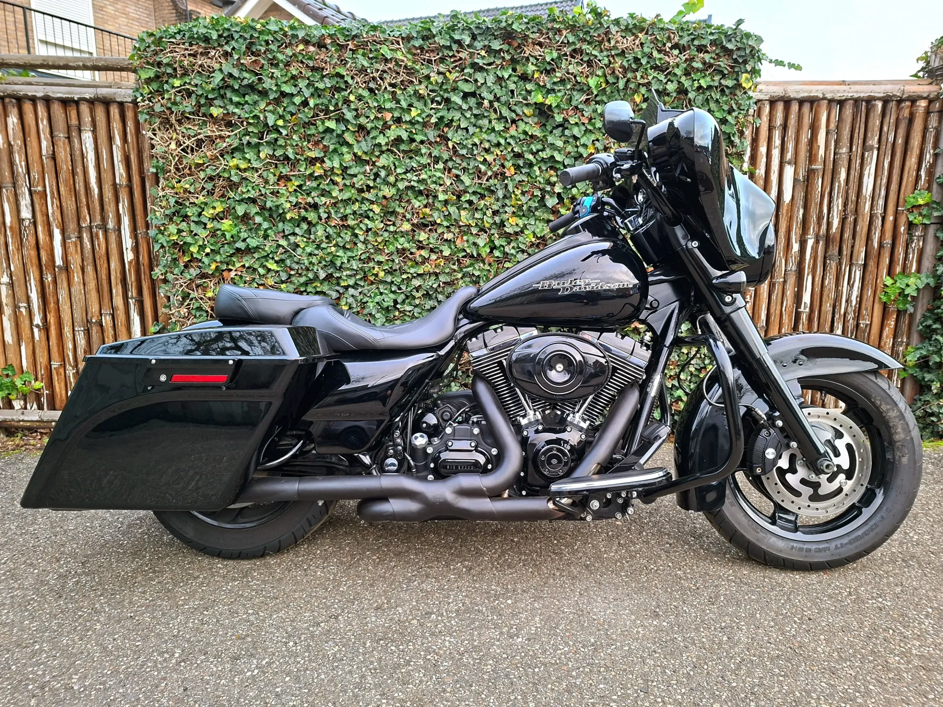 [22-MV-XX] HARLEY DVIDSON FLHX Street Glide Full Black